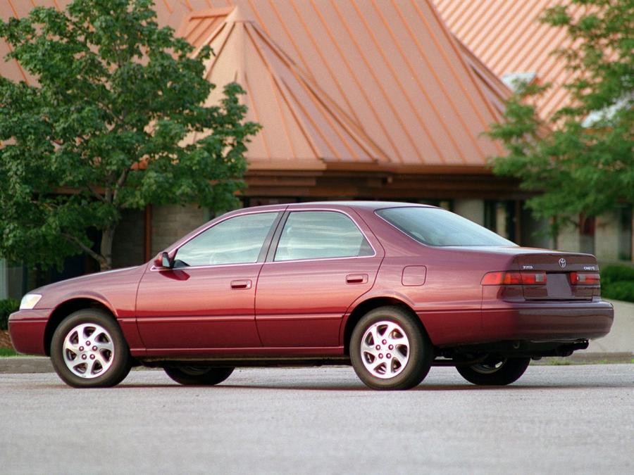  Toyota Camry 1997 года  (US) (фото 5 из 13)